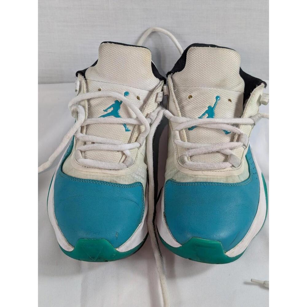 Women's Air Jordan 11 CMFT Low 'New Emerald' (DV2629-103) - Size 9.5 (USED)